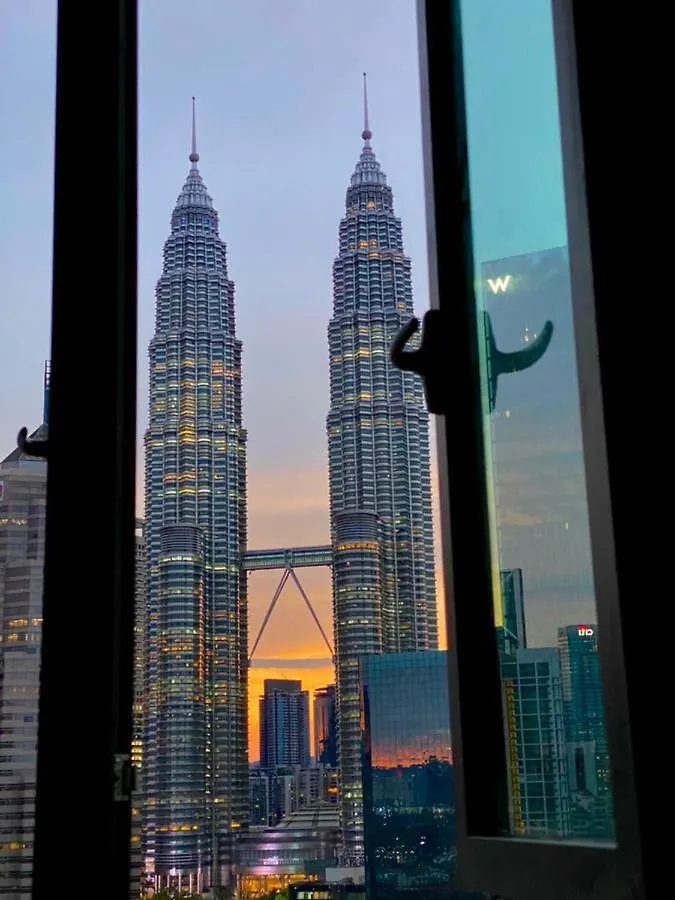 The View @ Legasi Walk 2 Klcc View Next To Train Apartment Kuala Lumpur